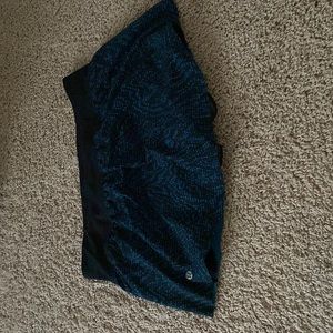 COPY - lululemon size 8 skirt